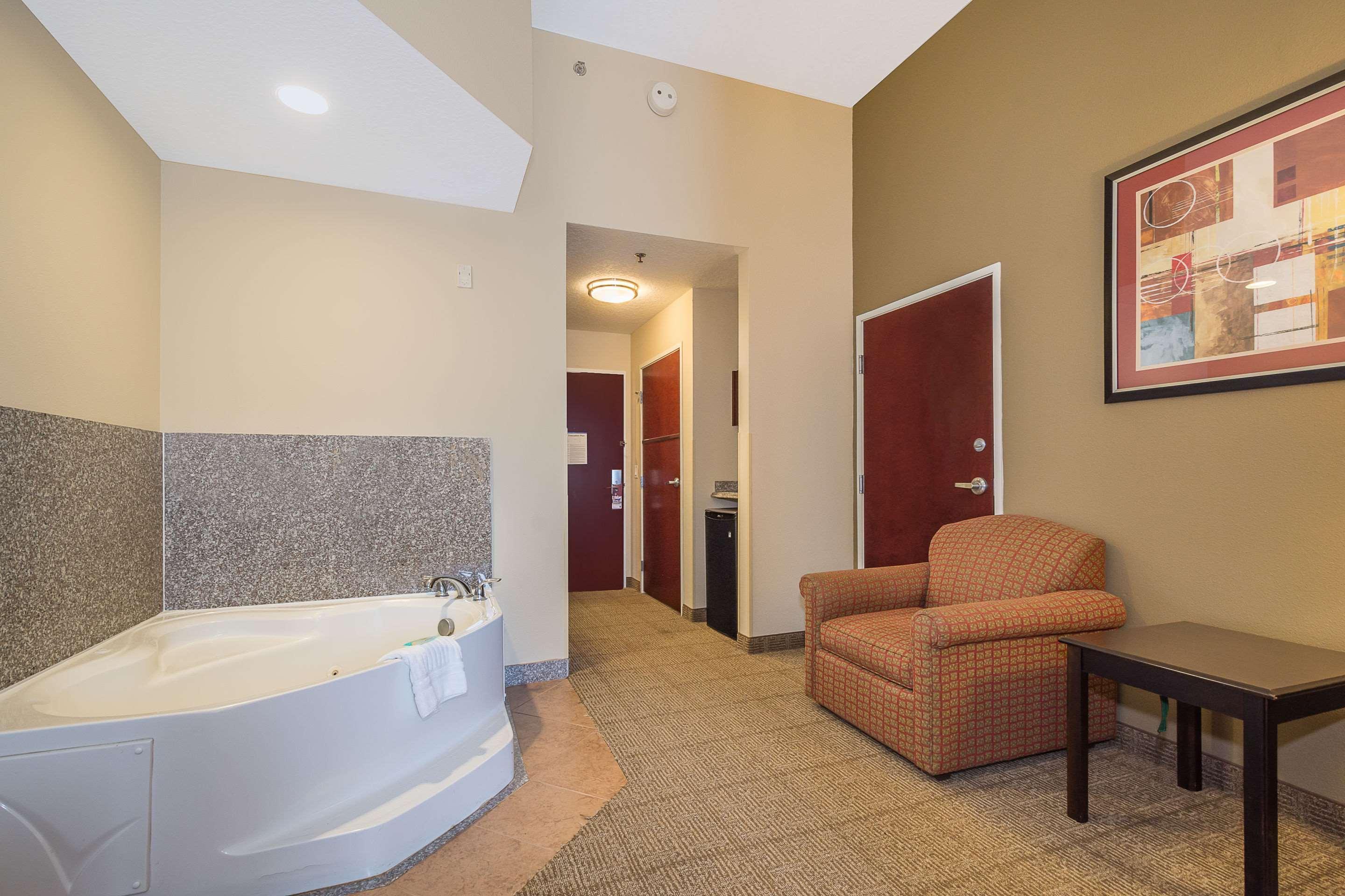 Comfort Inn & Suites Maingate South Davenport Extérieur photo